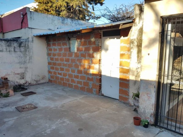 Villa Gobernador Galvez, Roque Saenz Pena 1400, Hermosa zona! 2 dormitorios!