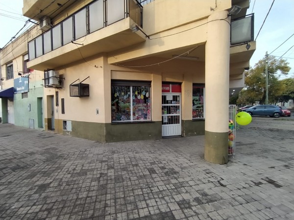 Local Comercial inmenso a pocas cuadras de Av. Alberdi