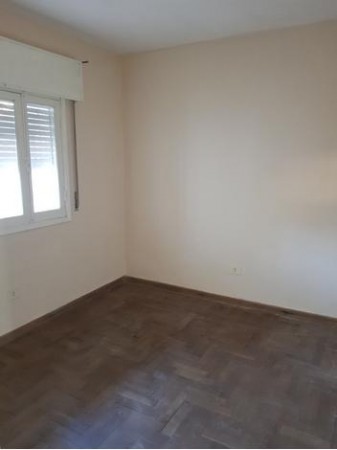 SAN MARTIN 6000. CASA FRENTE Amplio Patio. 2 Dormitorios.