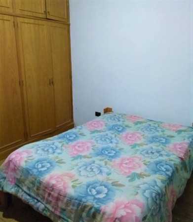 Italia 3700, Dos dormitorios, local o cochera. Terreno amplio. PERMUTA POR DEPARTAMENTO