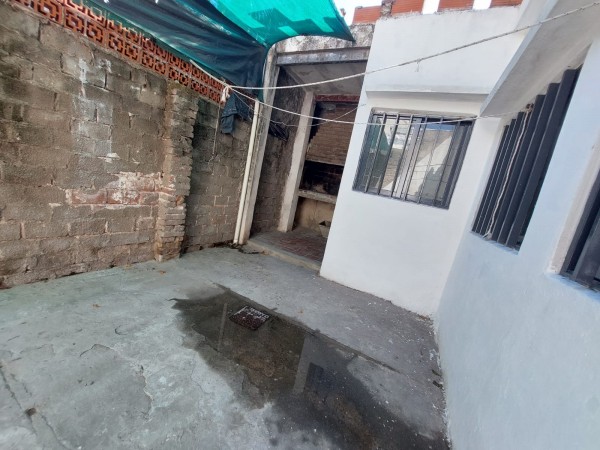 Campichuelo 2200, 3 dormitorios, cochera, patio, parrillero, PB. 