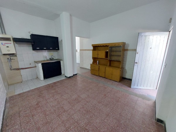 Campichuelo 2200, 3 dormitorios, cochera, patio, parrillero, PB. 