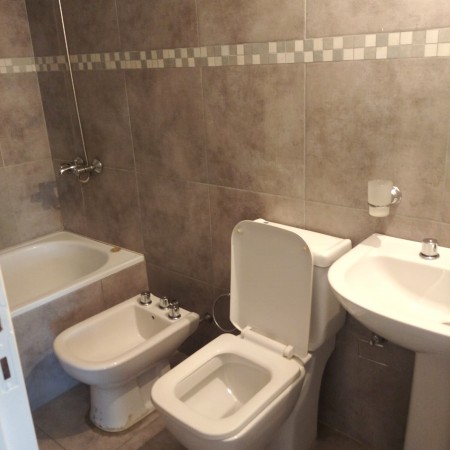 Av Francia 800, 1 dormitorio, factultad medicina. Piso 11