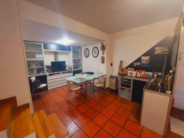 3 de Febrero y Pueyrredon. Duplex 2 dormitorios, Balcon, Cochera. 