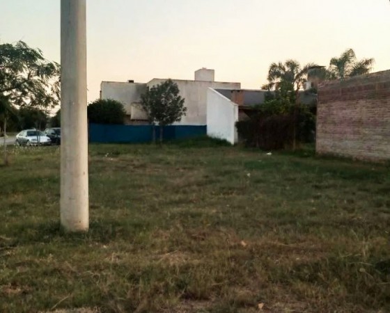 Pueblo Esther, 320 m2, sobre calle San Martin, esquina Alem