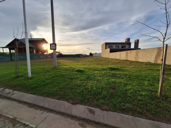 Tierra de Sueños Arroyo Seco. 445 m2. Venta!