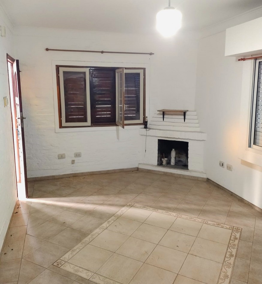 Monje, Hipolito Irigoyen 172, 1 dormitorio! amplio lote.