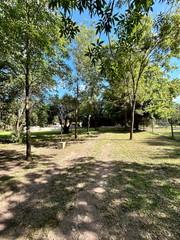 Alquiler temporario, Funes, Espora 5800, 3 dormitorios, pileta 10 x 5.