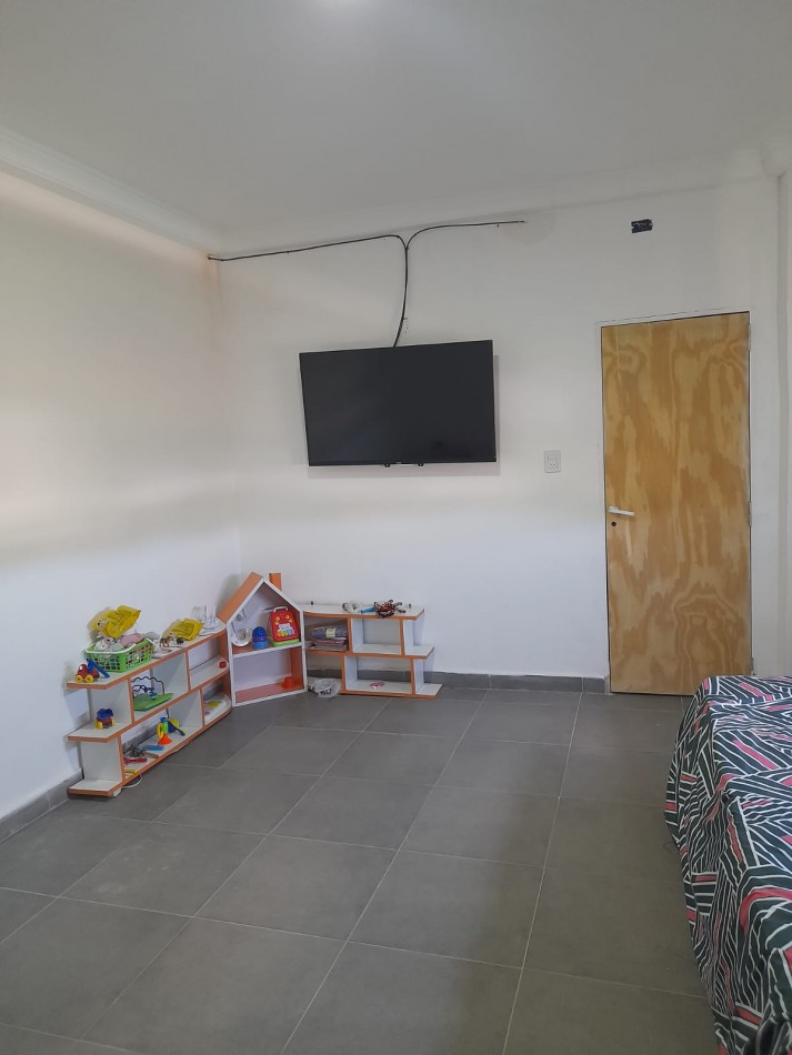 Campiñas de Piñero, Inmigrantes y Av Las campiñas, 3 dormitorios, Piscina. Cochera.