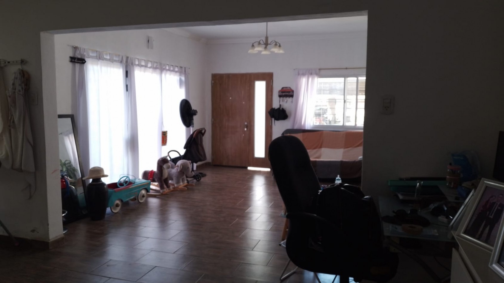 Campiñas de Piñero, Inmigrantes y Av Las campiñas, 3 dormitorios, Piscina. Cochera.