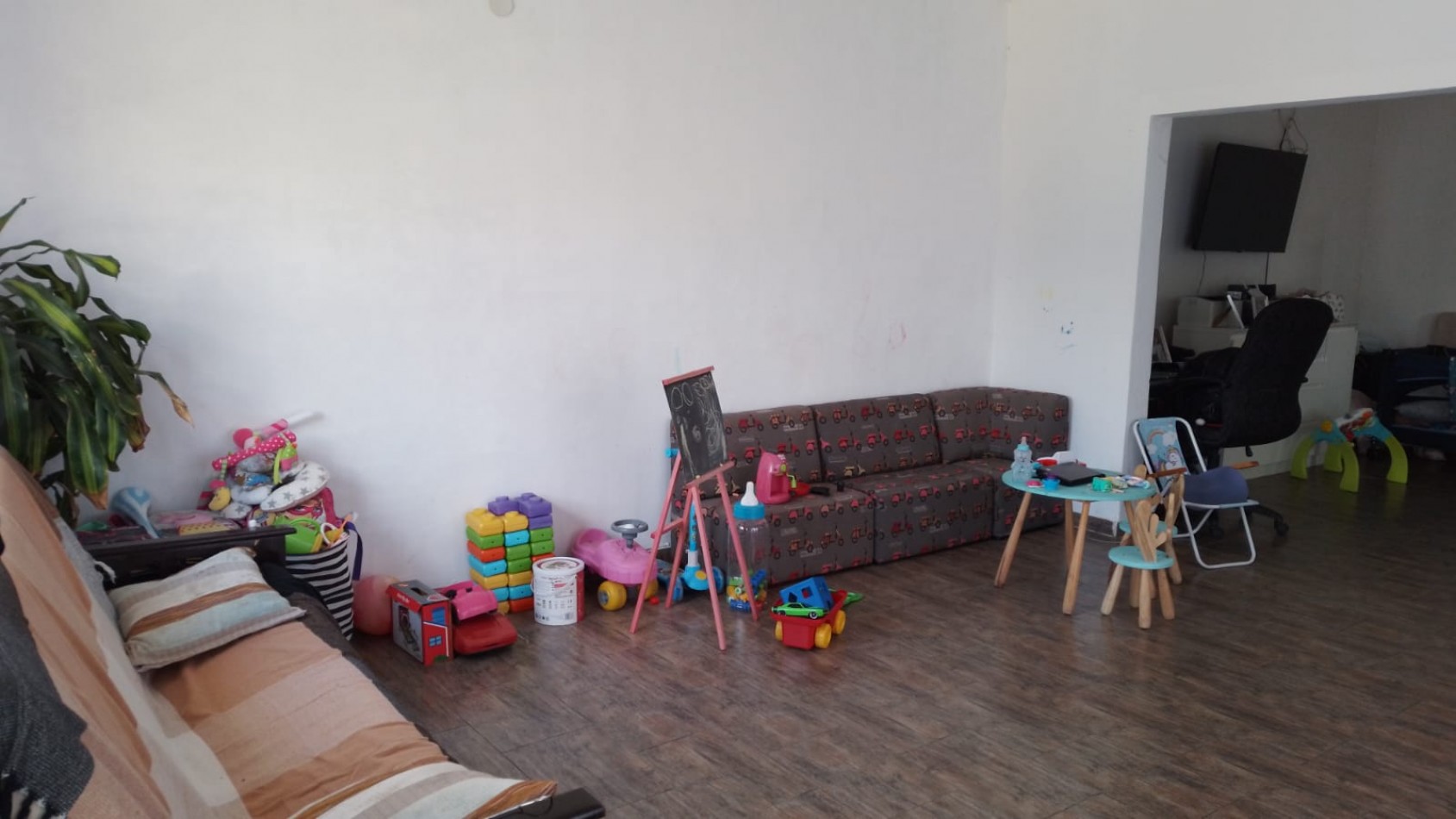 Campiñas de Piñero, Inmigrantes y Av Las campiñas, 3 dormitorios, Piscina. Cochera.