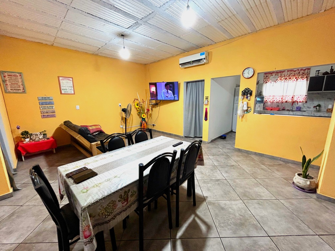 ZAVALLA, Sarmiento 3800, 3 dormitorios, patio, cochera amplia! PERMUTAS!
