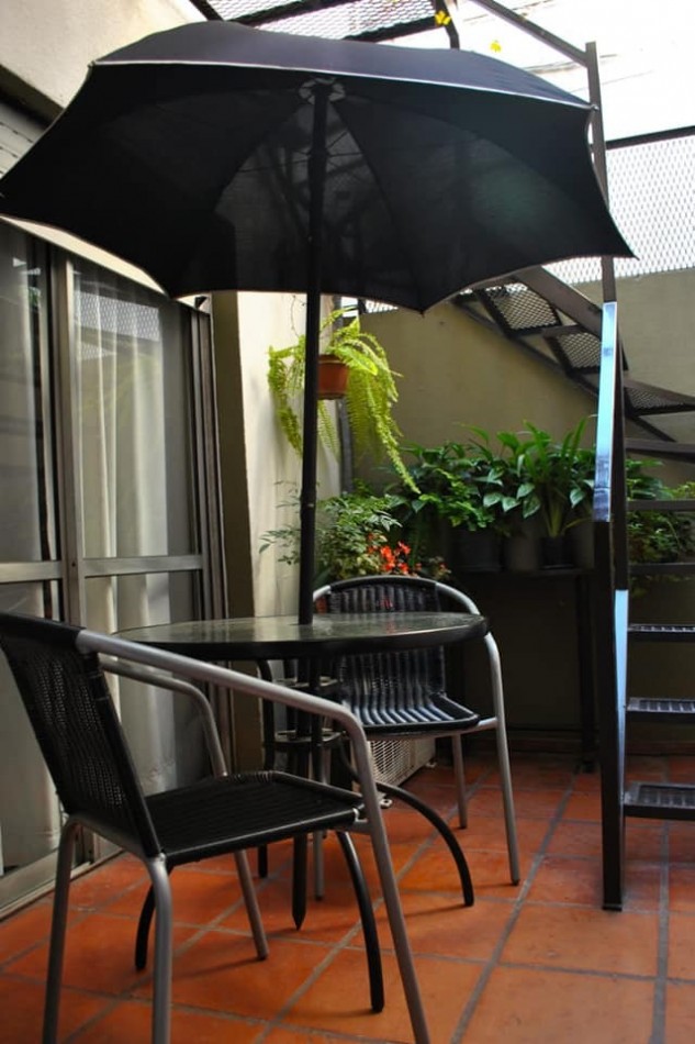 Jujuy 1900. Propiedad de pasillo, Duplex 2 dormitorios con Terraza exclusiva