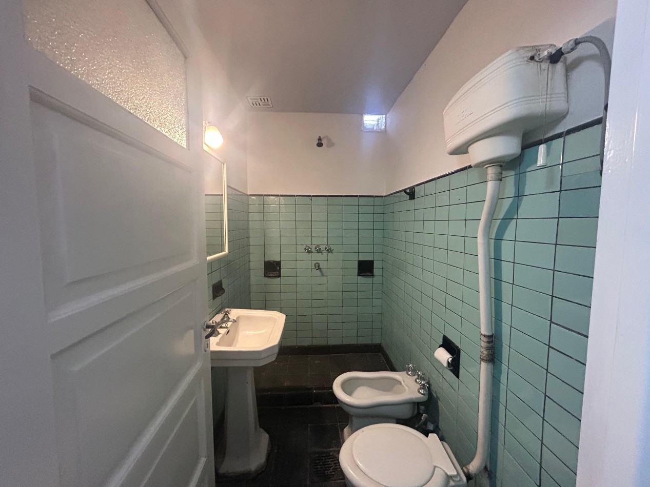 Suipacha 2200, un dormitorio, departamento de pasillo. Planta baja