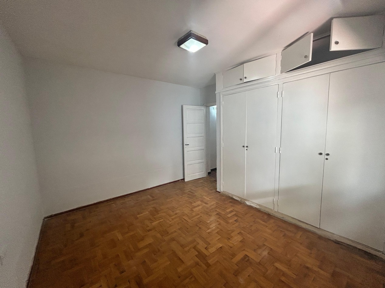 Suipacha 2200, un dormitorio, departamento de pasillo. Planta baja