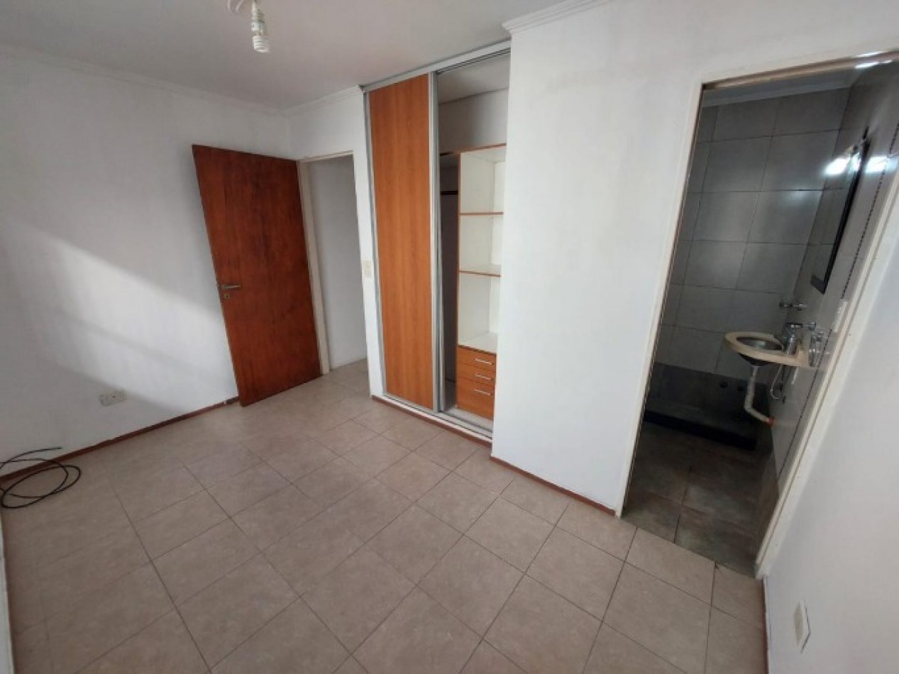 26 de Agosto al 800, Departamento interno, duplex de un dormitorio