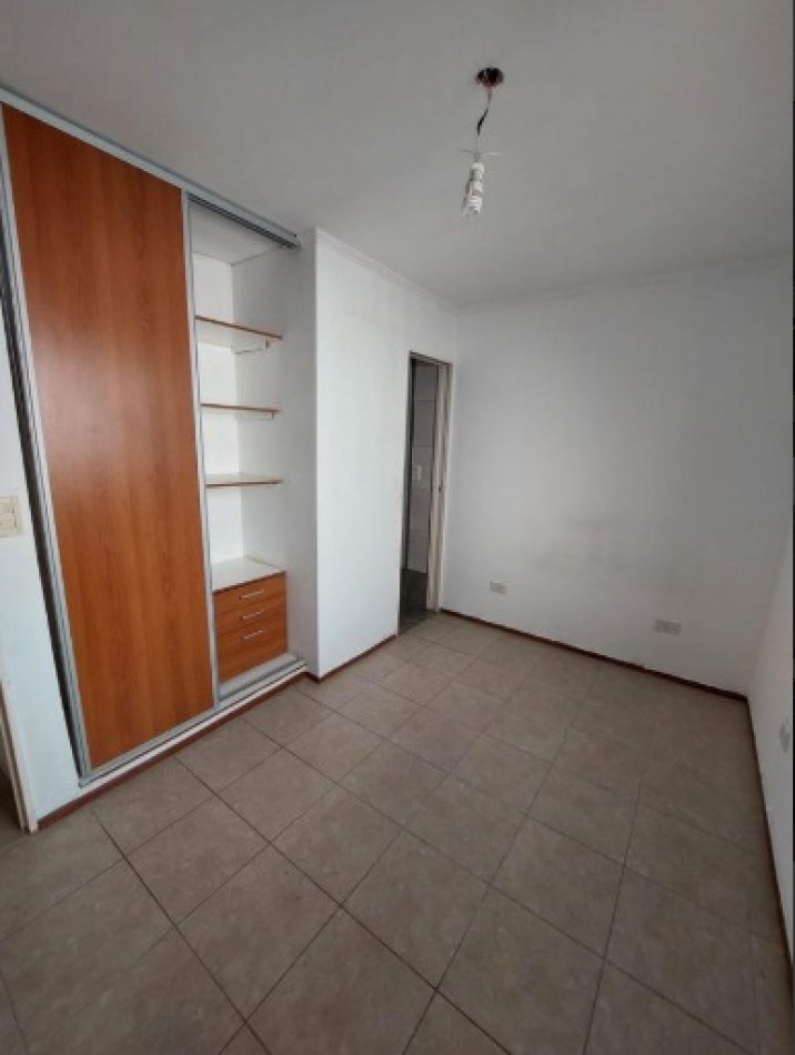 26 de Agosto al 800, Departamento interno, duplex de un dormitorio
