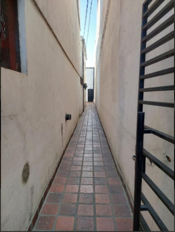 26 de Agosto al 800, Departamento interno, duplex de un dormitorio