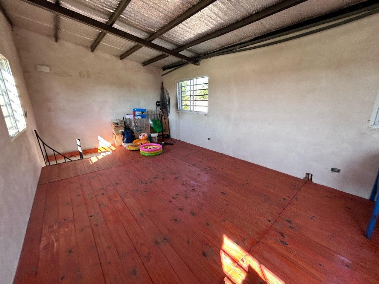 Villa Mugueta, propiedad 1 dormitorio planta alta, con pileta de material, oportunidad