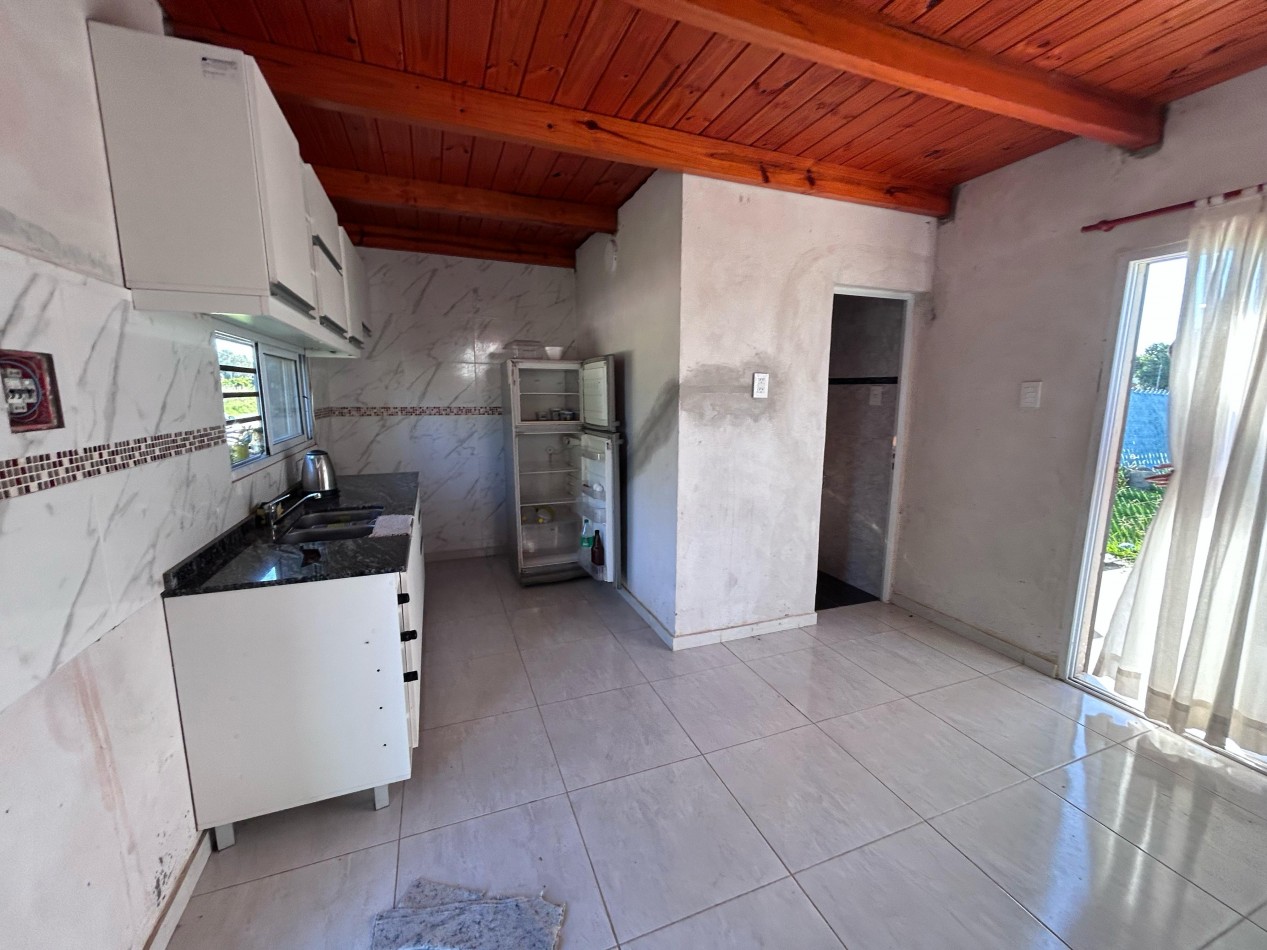 Villa Mugueta, propiedad 1 dormitorio planta alta, con pileta de material, oportunidad