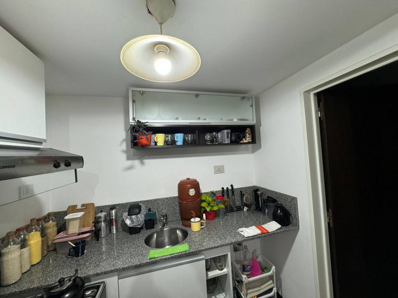 Av Francia al 1400, excelente zona, departamento Monoambiente.