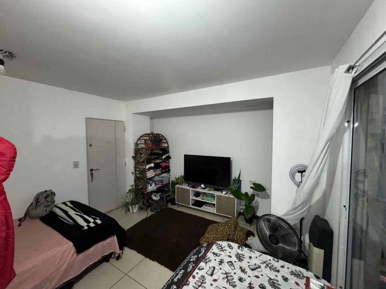 Av Francia al 1400, excelente zona, departamento Monoambiente.