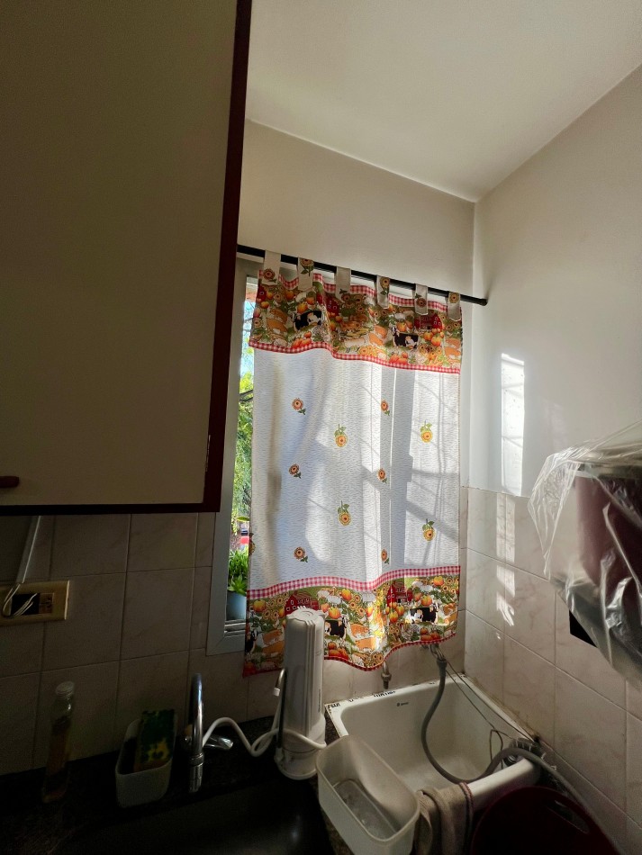 Av Francia 400, excelente oportunidad, muy buen estado, un dormitorio.
