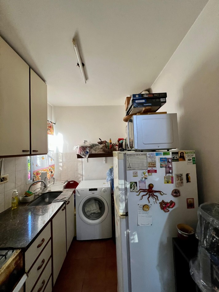 Av Francia 400, excelente oportunidad, muy buen estado, un dormitorio.