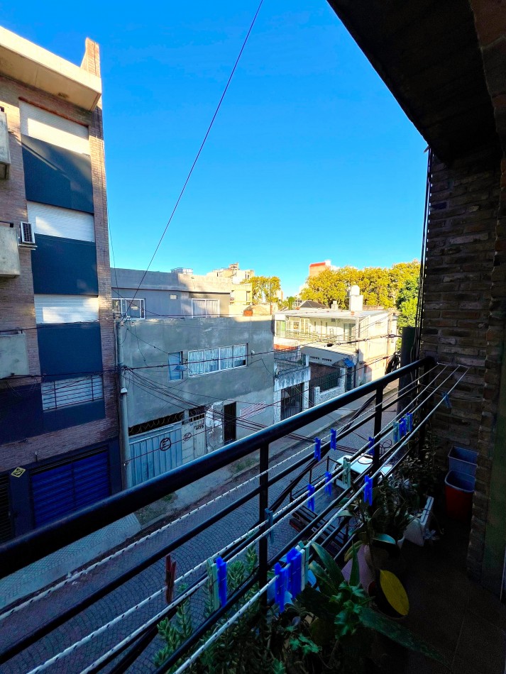 Av Francia 400, ideal oportunidad, muy buen estado, monoambiente con balcon.