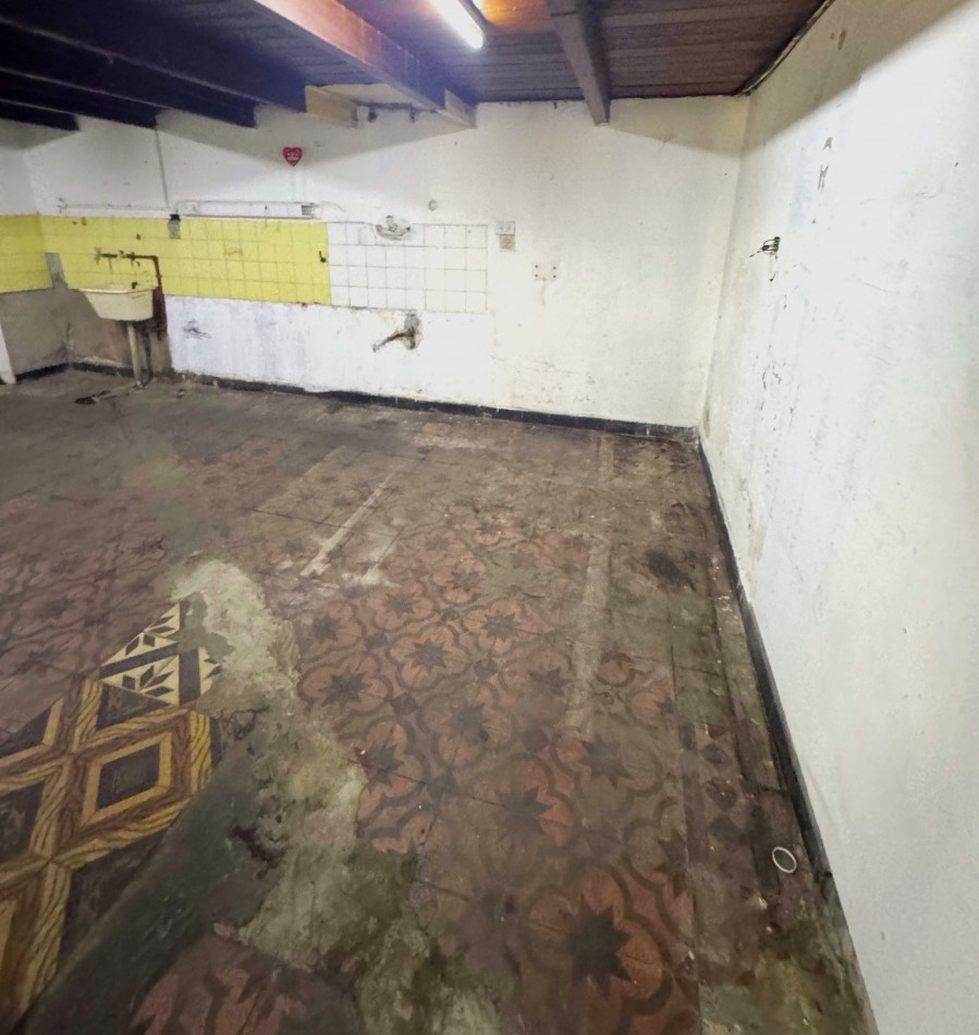 Roca 2200, Esquina La Paz Lote 66 m2, ideal constructoras!