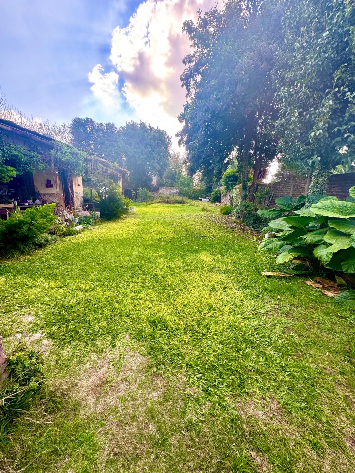 San Martin 500, Muñoz, Casa a reciclar de tres dormitorios con terreno de 600 m2