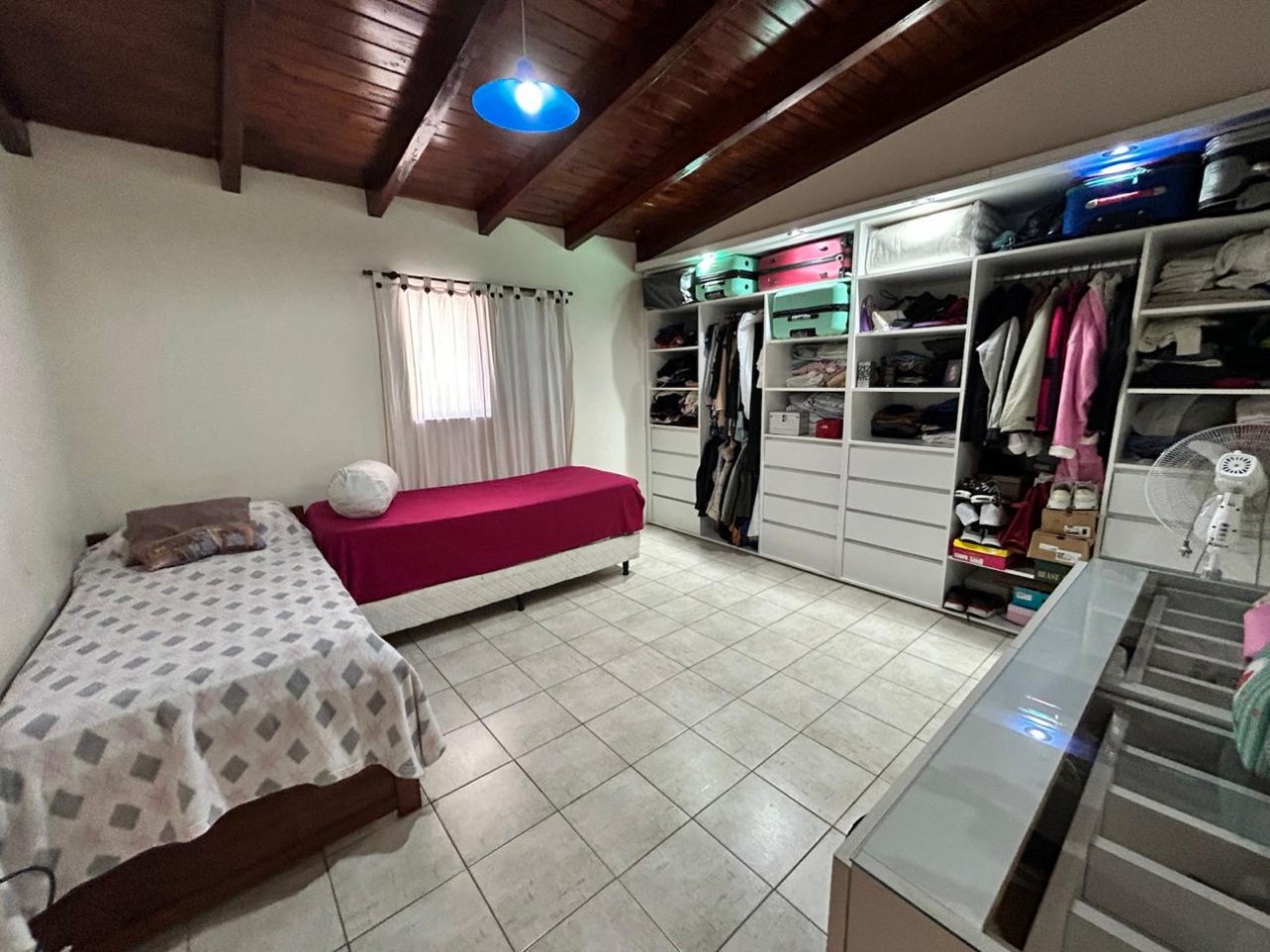Pje Boero 3200, 3 dormitorios, patio, cochera. 