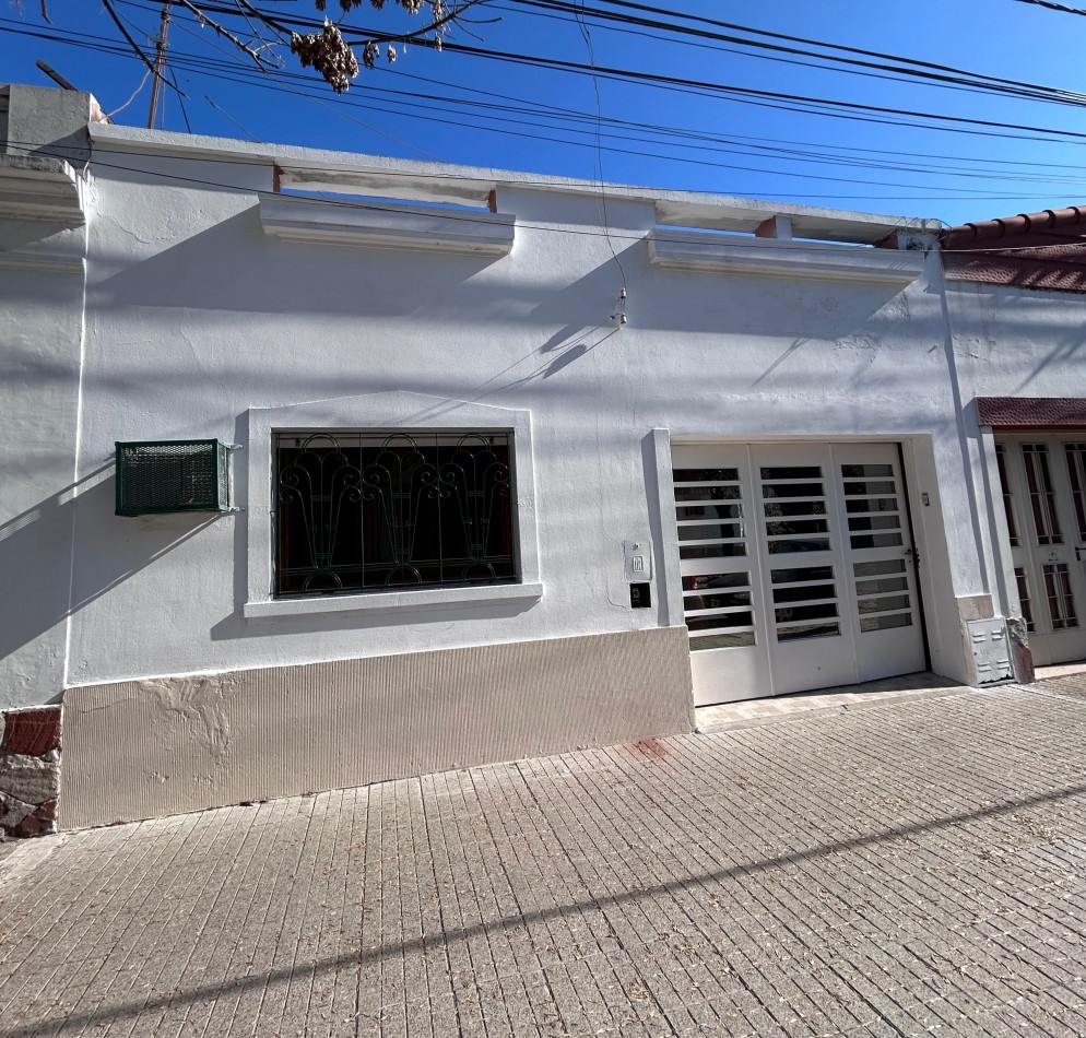 General paz 5200, Dos dormitorios, living comedor, cochera.