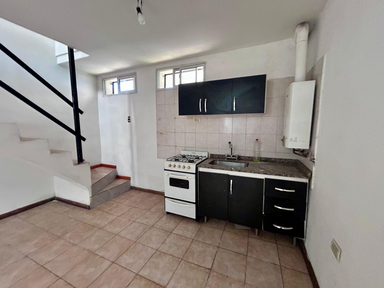 Alquiler, Buenos Aires 2700, 1 dormitorio, duplex.