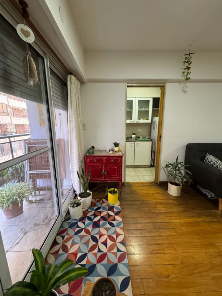 Brown 1700, Departamento Semipiso un dormitorio, dos balcones