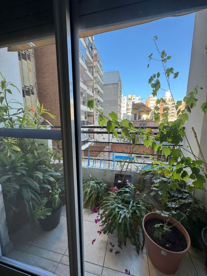 Brown 1700, Departamento Semipiso un dormitorio, dos balcones