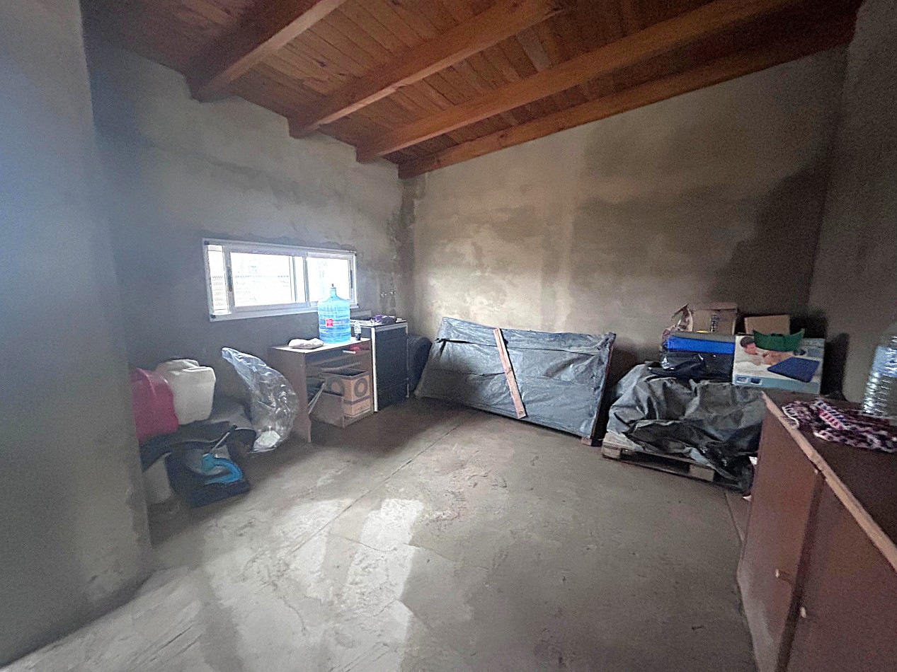 Oportunidad en Altos de Piñero, amplia propiedad a terminar 1 dormitorio.