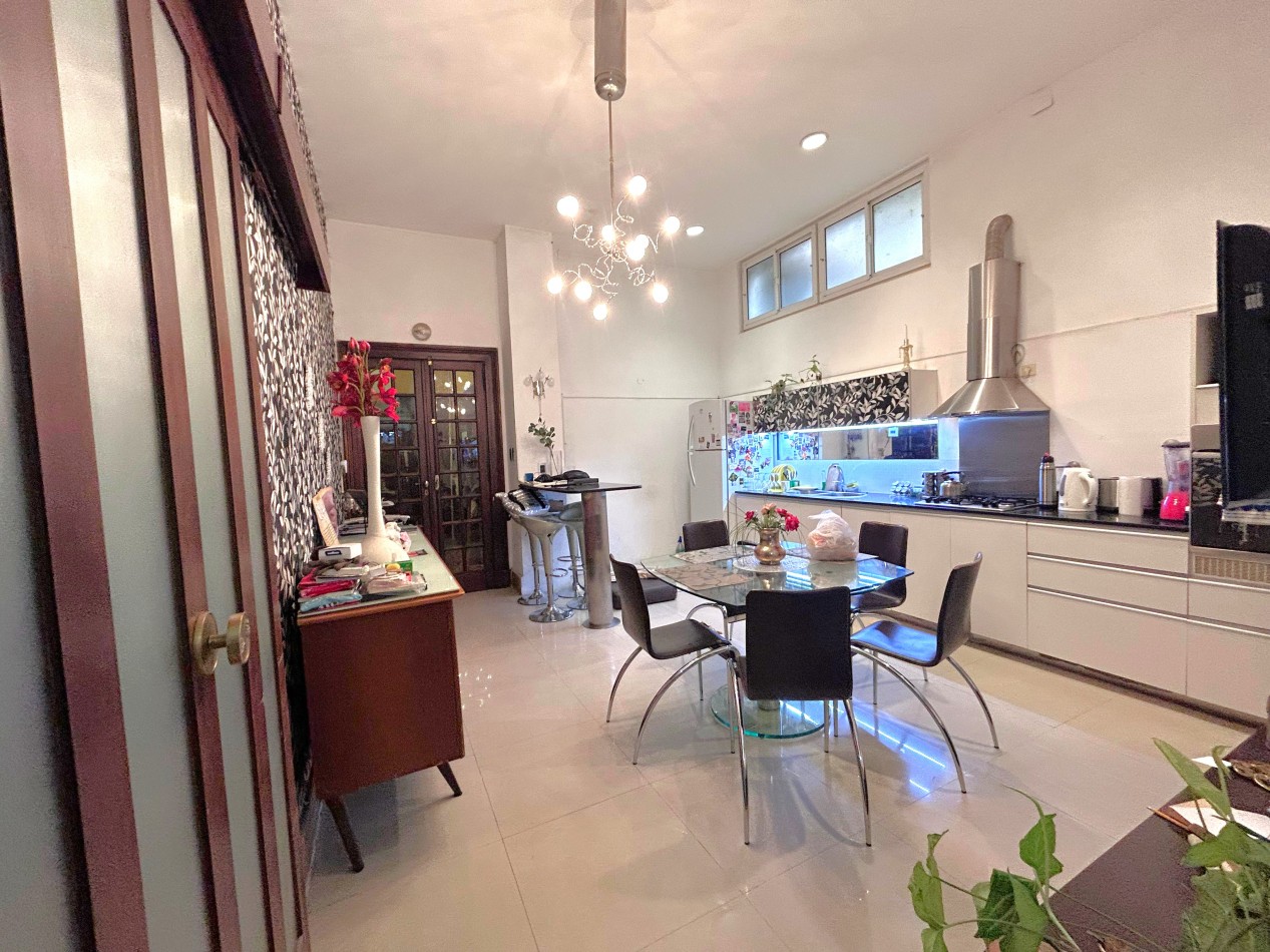 SAN LORENZO 800, amplia casa, Centro ROSARIO, oportunidad.