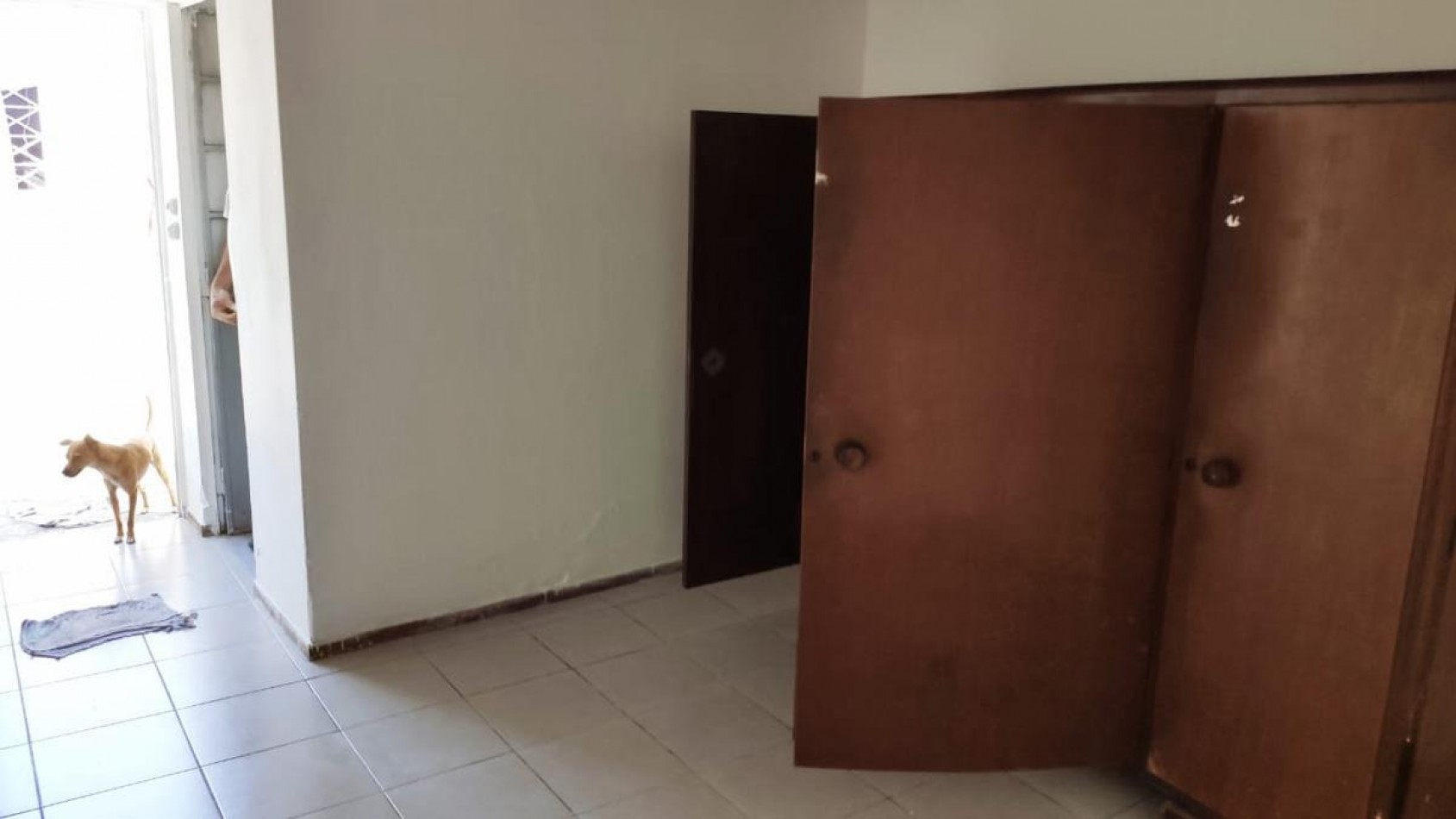 Capitan Bermudez, Laprida al 100, Local comercial, casa 2 dormitorios y monoambiente.