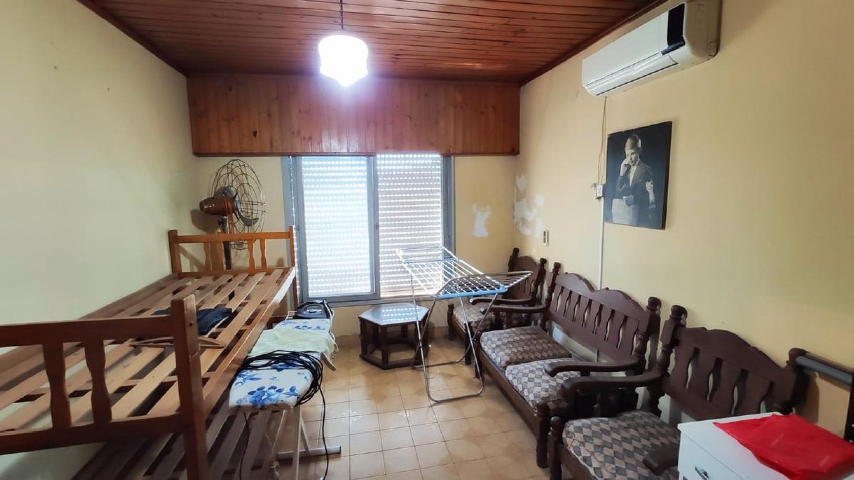 Capitan Bermudez, Laprida al 100, local comercial y departamento 3 dormitorios.