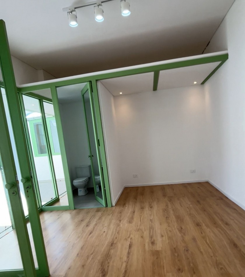 Saavedra 1900, departamento en venta de pasillo, loft, posibilidad de dividir, patio. A estrenar. 