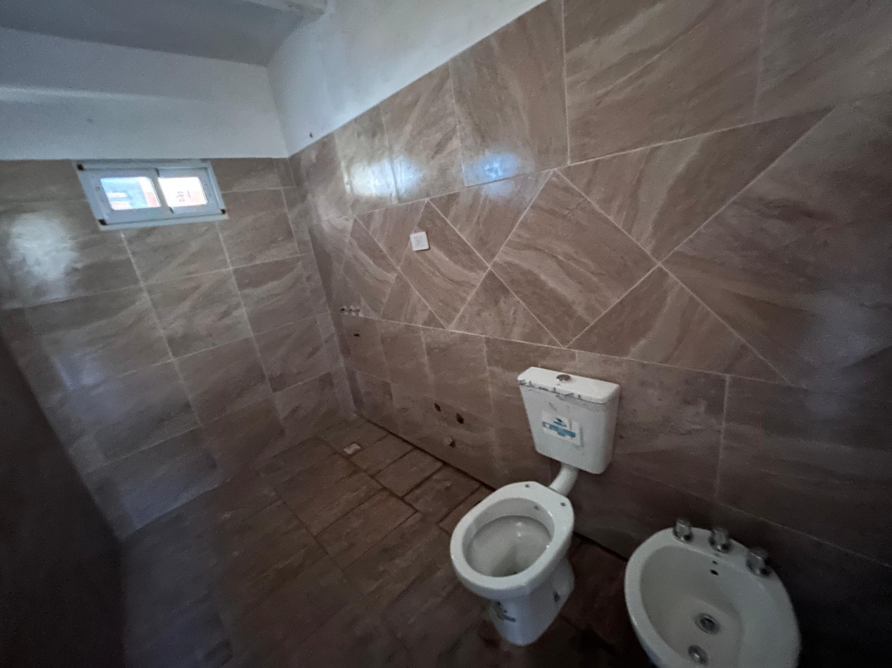 Lomas de Alicia, Excelente propiedad a estrenar, pileta, quincho.