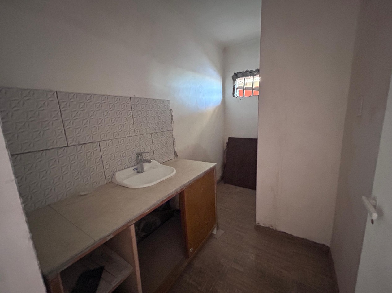 Lomas de Alicia, Excelente propiedad a estrenar, pileta, quincho.