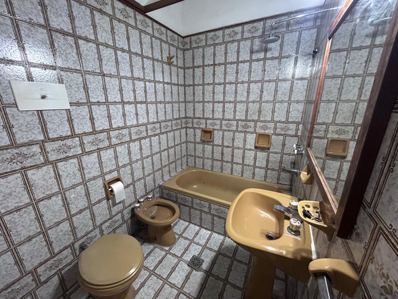 Laprida 3700, planta baja, local mas dormitorio, patio.