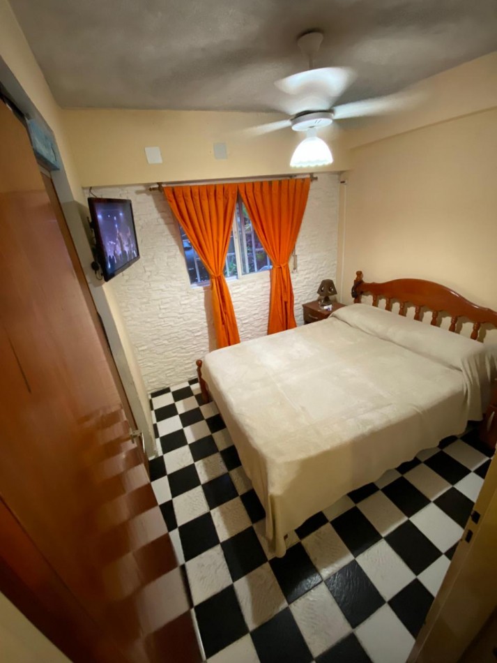 Vuelta Obligado 5000, departamento en planta baja de 1 dormitorio + Fondo de comercio