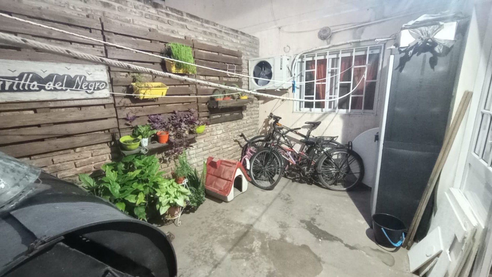 Vuelta Obligado 5000, departamento en planta baja de 1 dormitorio + Fondo de comercio