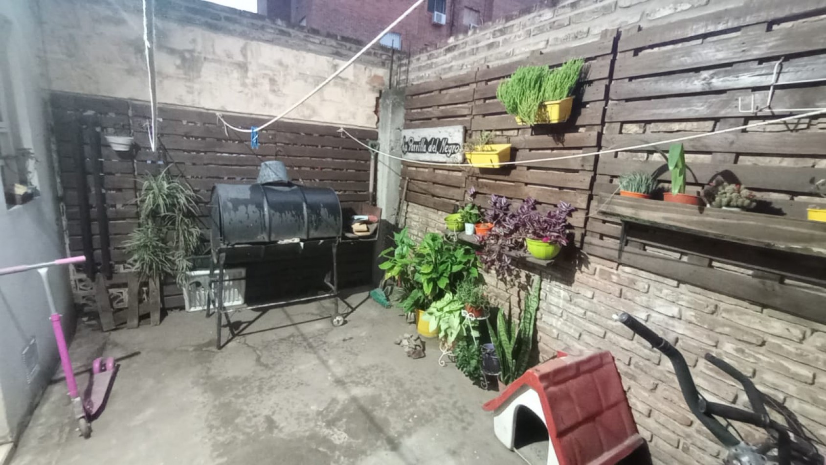 Vuelta Obligado 5000, departamento en planta baja de 1 dormitorio + Fondo de comercio