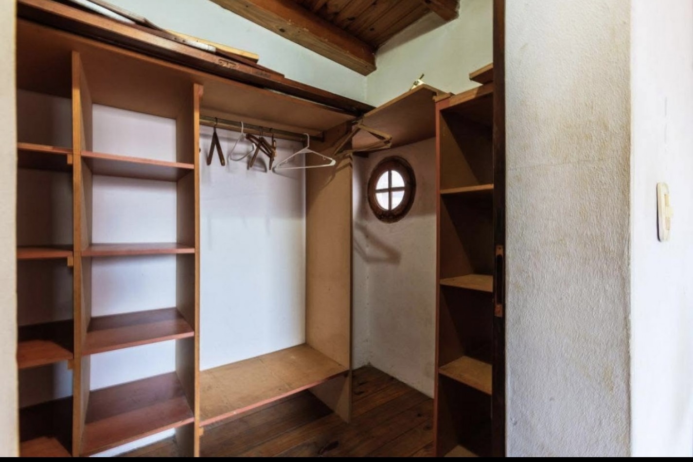 Buenos Aires 3000, casa 3 o posibilidad 4 dormitorios, ingreso vehiculos. 