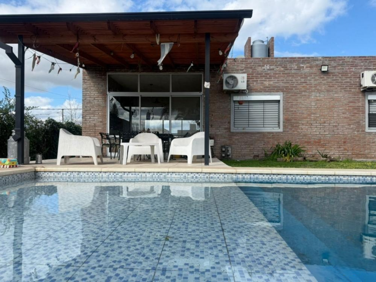 Estancia 2, Roldan, Hermosa casa 2 dormitorios, mas comodin.