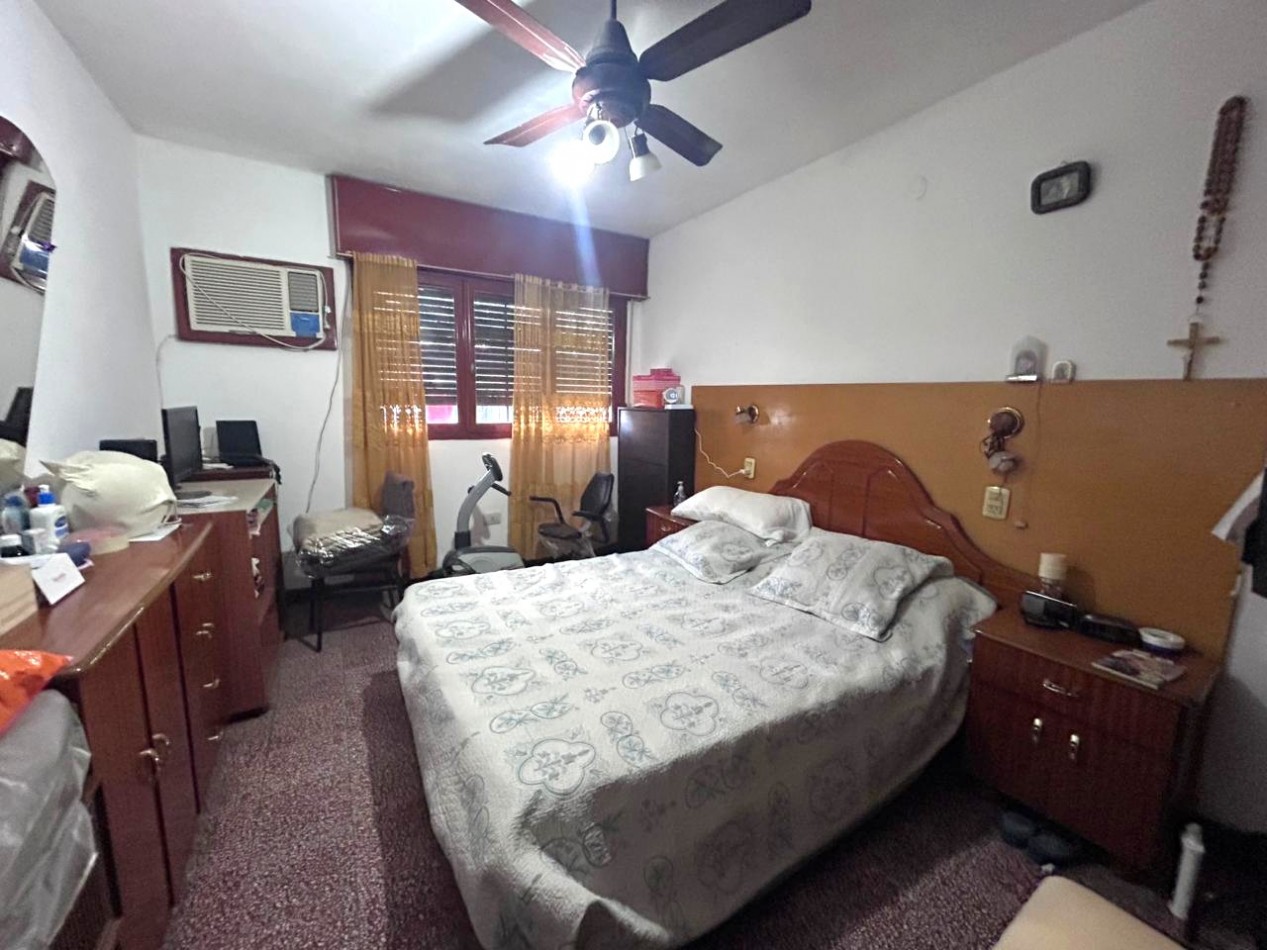 Pte Quintana 3600, 4 dormitorios + local comercial amplio.